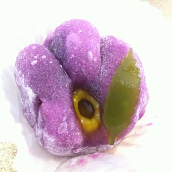Hogetsu Bakery - red bean mochi - Bakeries Near Me - Chula Vista, California