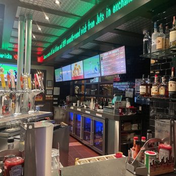 Phil's BBQ - Bar seating - Barbeque Near Me - San Diego, California Phil's BBQ - Bar seating - Barbeque Near Me - San Diego, California
