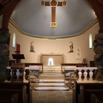 St Ann's Episcopal Church - Inside the church - Do you see me??? - Churches Near Me - Kennebunkport, Maine
