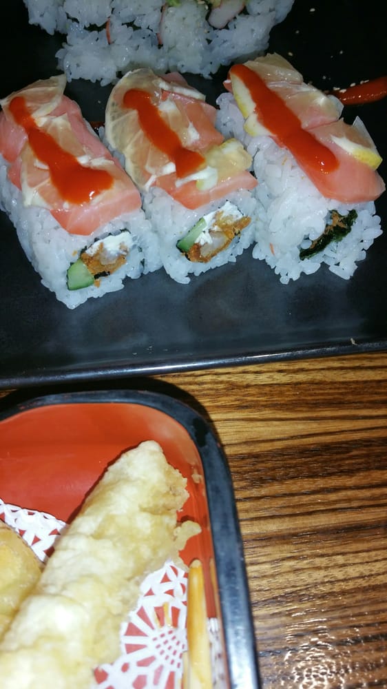 Order Philadelphia Roll food online from Mikuni | Fair Oaks store, Fair Oaks on bringmethat.com