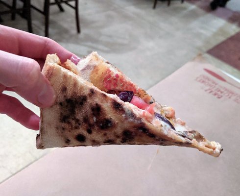 Bráz Pizzaria by null