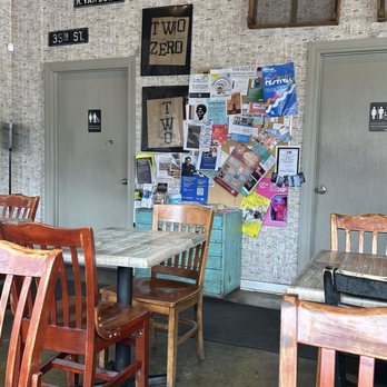 Robust Coffee Lounge - Interior - Breakfast & Brunch Near Me - Chicago, Illinois