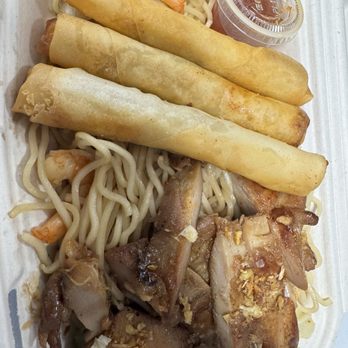 Eli's Kitchenette - Asian Fusion Near Me - Elk Grove, California