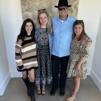 Randall's Wine Tours - Wine Tours Near Me - Sebastopol, California