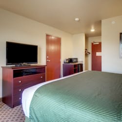 Cobblestone Hotel & Suites - Salem