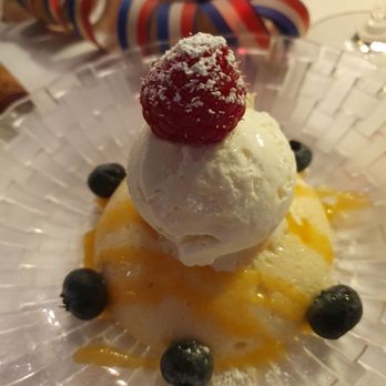 Petit Bonheur - French Near Me - Hamburg, HH