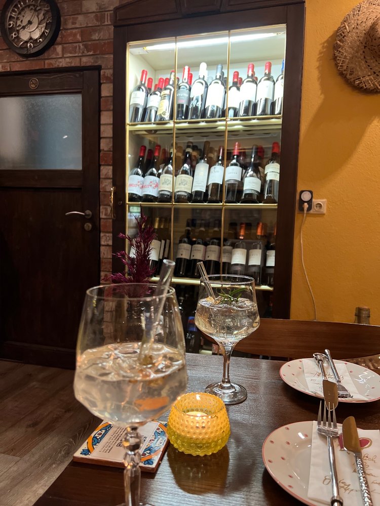 TAPAS ATELIER Franz JosefPlatz 14, Kufstein, Tirol, Austria Tapas