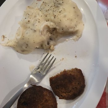 Riverside Diner - 1/2 order of biscuits and gravy w/sausage - Breakfast & Brunch Near Me - St Louis, Missouri Riverside Diner - 1/2 order of biscuits and gravy w/sausage - Breakfast & Brunch Near Me - St Louis, Missouri