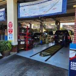 SpeeDee Oil Change & Auto Service - Pit