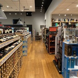Linwood Wine Hudson Lights - Interior