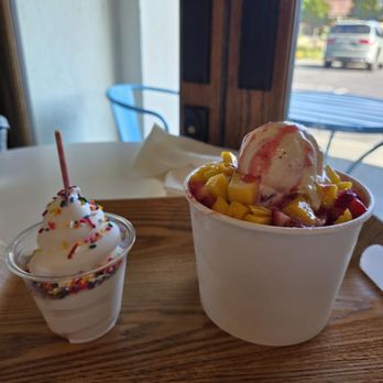 Snowtime - Large sweet sunset and free birthday ice cream - Desserts Near Me - Campbell, California Snowtime - Large sweet sunset and free birthday ice cream - Desserts Near Me - Campbell, California