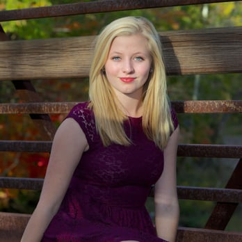 David Paul Photography - Graduating senior Photo - Photographers Near Me - Elyria, Ohio David Paul Photography - Graduating senior Photo - Photographers Near Me - Elyria, Ohio