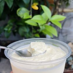The Frenchy Gourmet - Lemon kefir yogurt