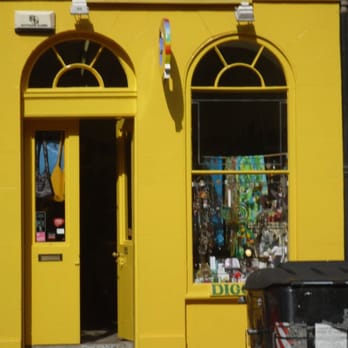 Digger - Flowers & Gifts Near Me - Edinburgh, EDH