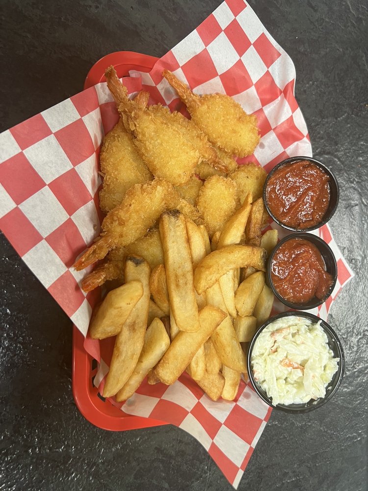 RUSTY RAIL BAR & GRILL Updated October 2024 20 Photos 49 S Pearl