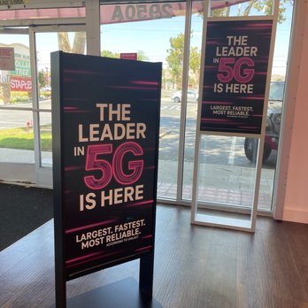T-Mobile Experience Store - Mobile Phones Near Me - Simi Valley, California