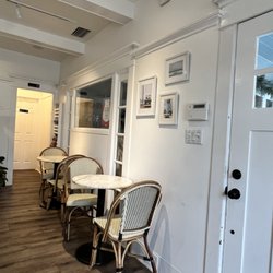 Gum Tree Cafe - Very cozy place. Was perfect for our early AM meetup.