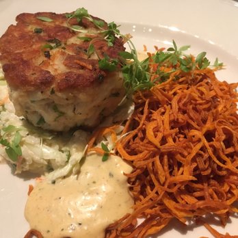 Old Ebbitt Grill - Jumbo lump crab cake - Bars Near Me - Washington, DC, District of Columbia Old Ebbitt Grill - Jumbo lump crab cake - Bars Near Me - Washington, DC, District of Columbia
