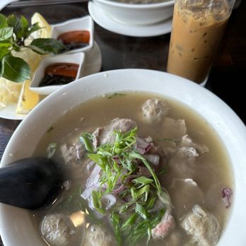 Le Soleil - Traditional Pho - Vietnamese Near Me - San Francisco, California Le Soleil - Traditional Pho - Vietnamese Near Me - San Francisco, California