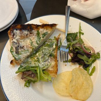 Bouzy - Half of steak sandwich had no meat . - Wine Bars Near Me - Tampa, Florida