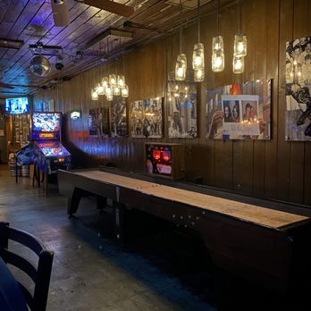 Rainbow Cattle Company - Shuffle! - Gay Bars Near Me - Guerneville, California