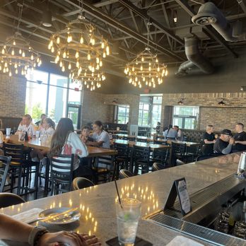 Kenwoods Kitchen And Tap - Dining area - American Near Me - Chino, California Kenwoods Kitchen And Tap - Dining area - American Near Me - Chino, California