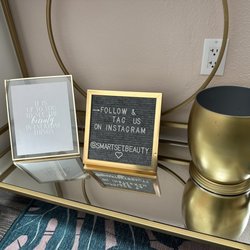 Smart Set Aesthetics - Cute decorations!