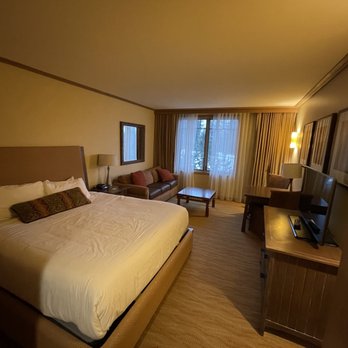 Lodge at Suncadia - King room - Hotels Near Me - Cle Elum, Washington Lodge at Suncadia - King room - Hotels Near Me - Cle Elum, Washington