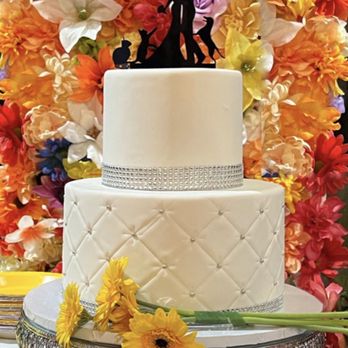 Freed's Bakery - Elegant wedding cake and mini desserts were perfect!!!! - Bakeries Near Me - Las Vegas, Nevada Freed's Bakery - Elegant wedding cake and mini desserts were perfect!!!! - Bakeries Near Me - Las Vegas, Nevada