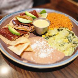 La Puerta - Chicken with fried cheese tacos
