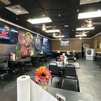 A-Train - The dining area - Chicken Wings Near Me - Alabaster, Alabama