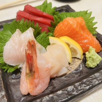 Kaiten Sushi Ginza Onodera Hawaii - Sashimi (uber fresh) - Conveyor Belt Sushi Near Me - Honolulu, Hawaii
