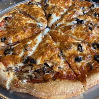 Pegasus Pizza West Seattle - The medium Pegasus Special (without green peppers) - Pizza Near Me - Seattle, Washington Pegasus Pizza West Seattle - The medium Pegasus Special (without green peppers) - Pizza Near Me - Seattle, Washington