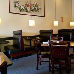 Chin's Kitchen - Nice casual relaxed restaurant. Service was excellent and food was very good, especially the ginger soy sauce.