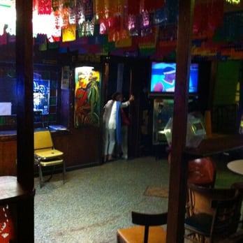 Vaughan's Lounge - Vaughan's on a Sunday night - Dive Bars Near Me - New Orleans, Louisiana Vaughan's Lounge - Vaughan's on a Sunday night - Dive Bars Near Me - New Orleans, Louisiana