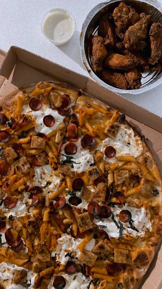 Food from Napoli's Pizza