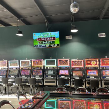 Screenshot oder schematische Darstellung einer erfolgreichen Maxbet Registrierungsbestätigung auf einem Desktop und Mobilgerät