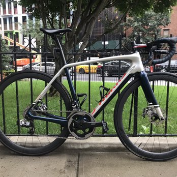 Roy's Sheepshead Cycle - S-Works Tarmac Lean 2 - Bikes Near Me - Brooklyn, New York
