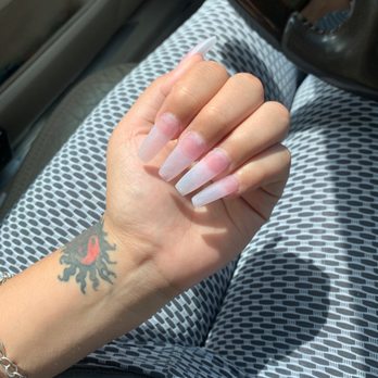 Apple Nails - Look how ugly they look - Nail Salons Near Me - Houston, Texas Apple Nails - Look how ugly they look - Nail Salons Near Me - Houston, Texas