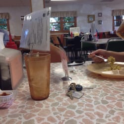 Tyson's Drive In - Mmmm great little small town place. Must stop. Beats the Hardee's and McDonald's hands down.
