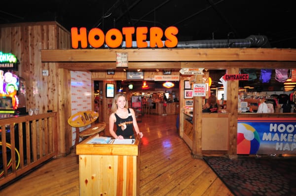 Hooters Restaurant of Las Vegas by null
