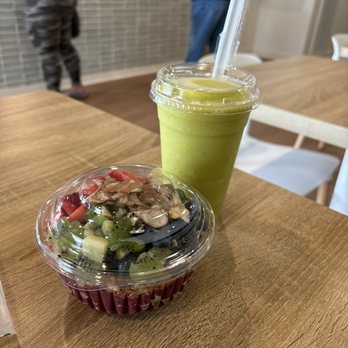 Crush Superfoods - Açaí superfood bowl - Salad Near Me - Burlington, North Carolina Crush Superfoods - Açaí superfood bowl - Salad Near Me - Burlington, North Carolina