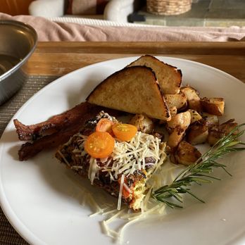Tu Tu' Tun Lodge - Delicious breakfast - Hotels Near Me - Gold Beach, Oregon Tu Tu' Tun Lodge - Delicious breakfast - Hotels Near Me - Gold Beach, Oregon
