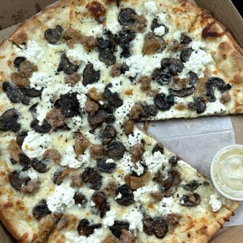 Pies & Pints - Pizza Near Me - Columbus, Ohio Pies & Pints - Pizza Near Me - Columbus, Ohio