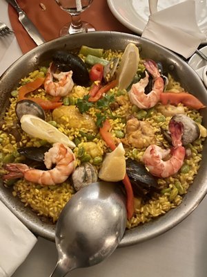 La Paella by null