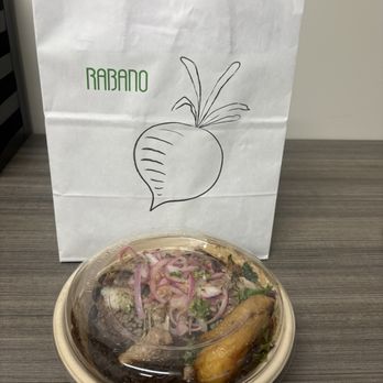 Chinollo - Chico Cubano - New American Near Me - Carson, California