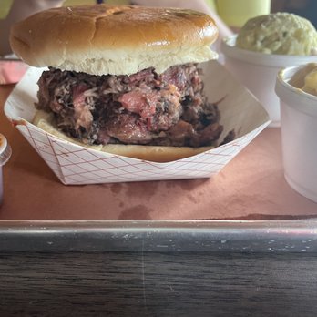 Pody's BBQ - Chopped brisket sandwich - Barbeque Near Me - Pecos, Texas