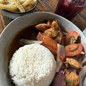 Aji Peruvian Cuisine - Pollo Saltado - Peruvian Near Me - Long Beach, California