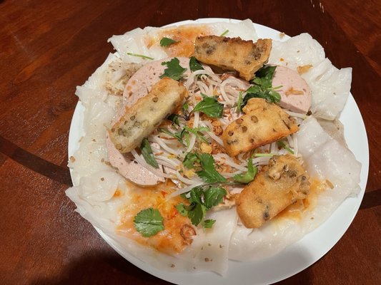Banh Cuon Thang Long by null