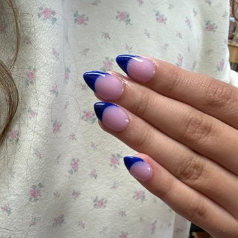 Silky Nails - Nail Salons Near Me - Irving, Texas